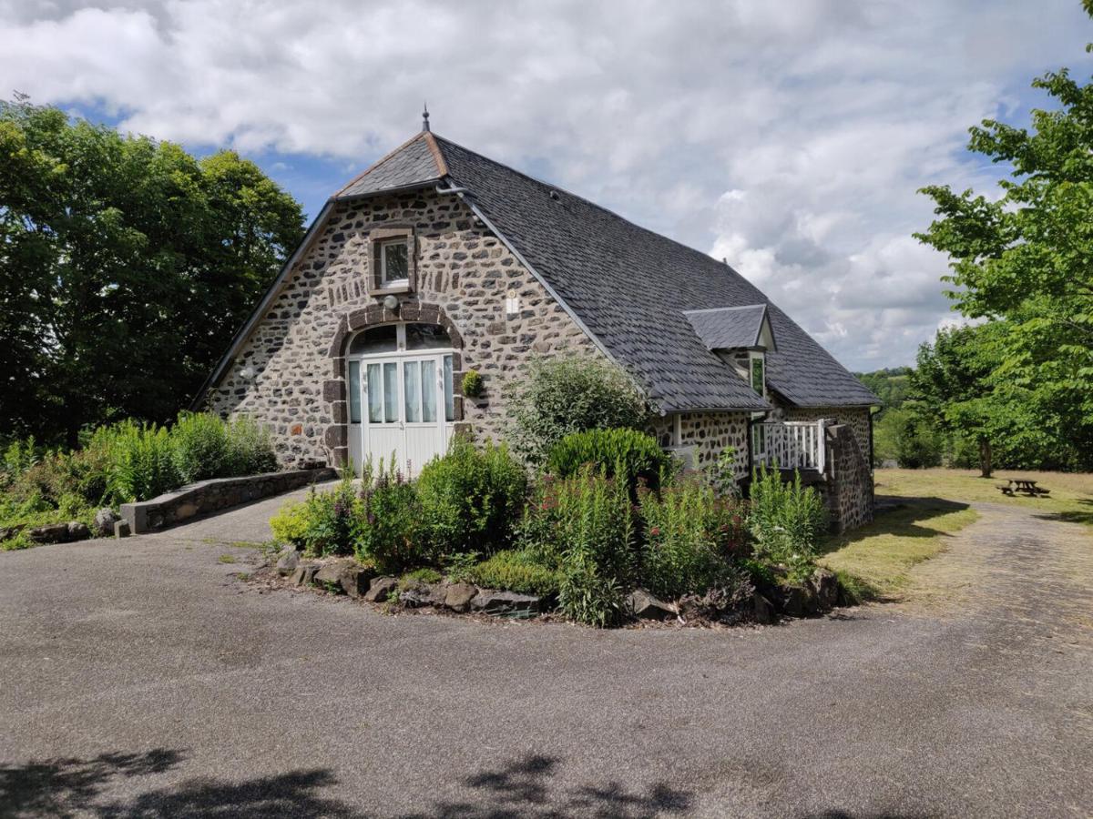 Maison D'Hotes La Grange Salers Bagian luar foto