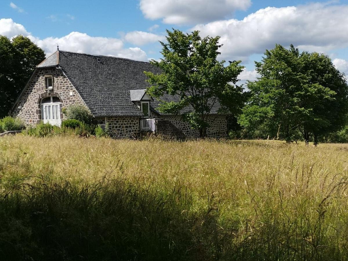 Maison D'Hotes La Grange Salers Bagian luar foto