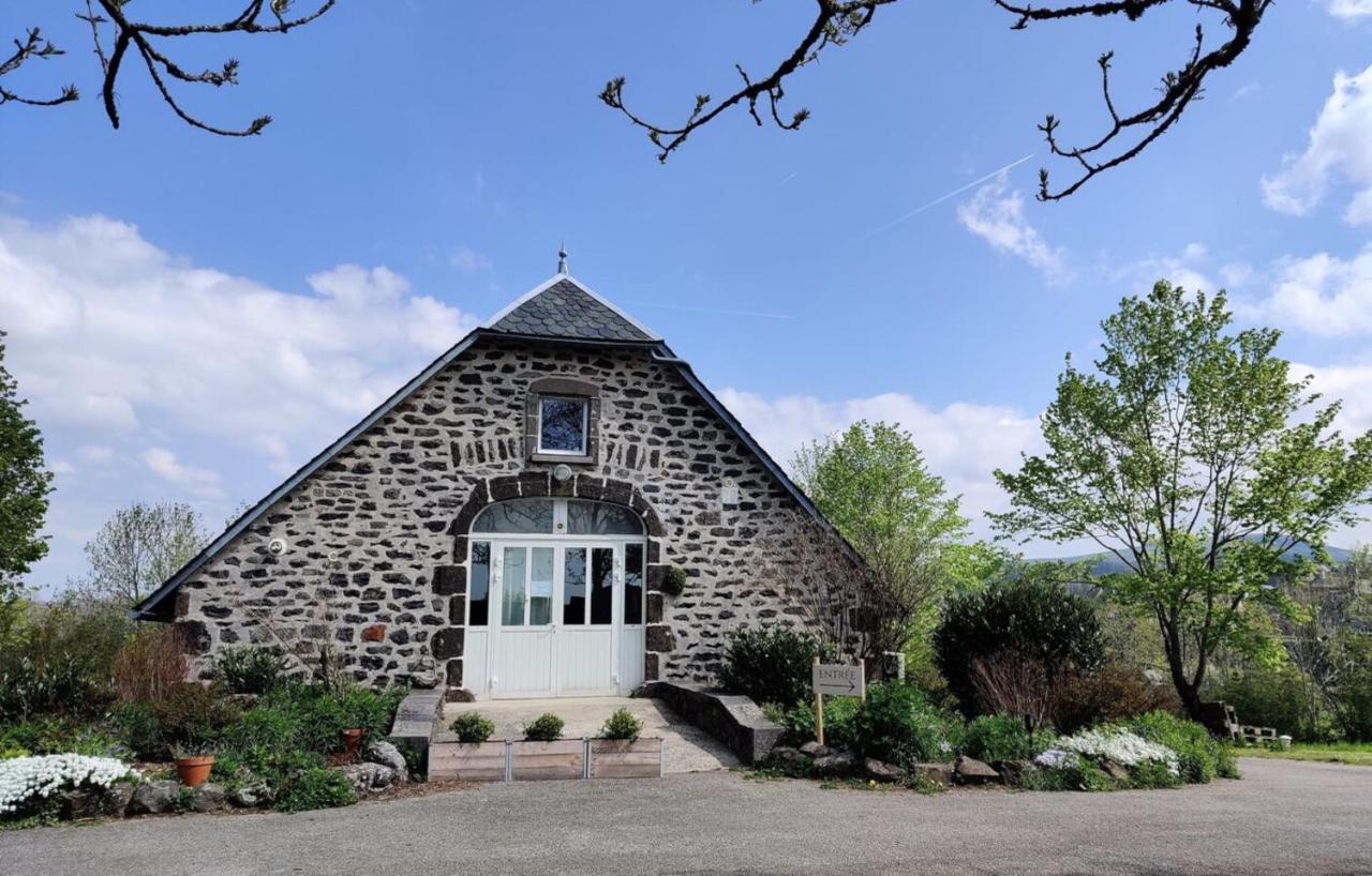 Maison D'Hotes La Grange Salers Bagian luar foto